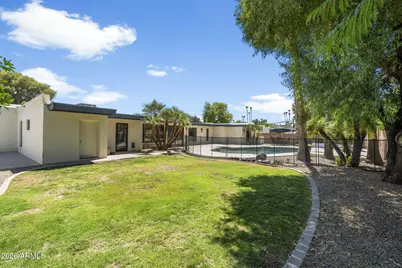 302 W Pine Valley Drive, Phoenix, AZ 85023 - Photo 48