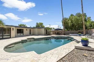 302 W Pine Valley Dr, Phoenix, AZ 85023 - Photo 34