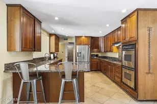 302 W Pine Valley Dr, Phoenix, AZ 85023 - Photo 20