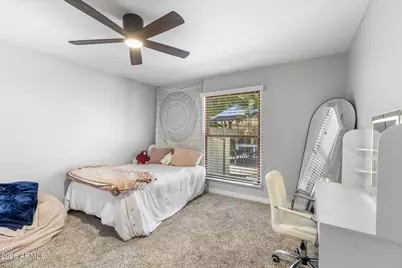302 W Pine Valley Drive, Phoenix, AZ 85023 - Photo 38