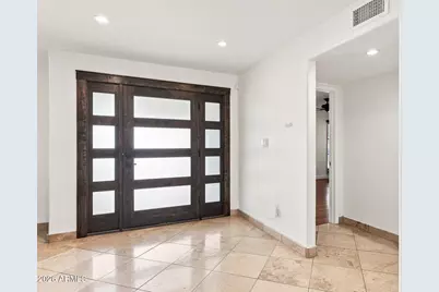302 W Pine Valley Drive, Phoenix, AZ 85023 - Photo 6