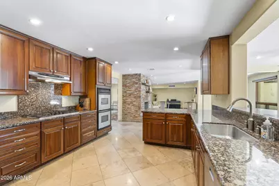 302 W Pine Valley Drive, Phoenix, AZ 85023 - Photo 22