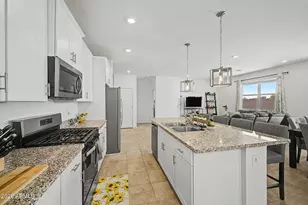 8832 W Albeniz Pl, Tolleson, AZ 85353 - Photo 2