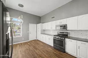13179 W Cypress St, Goodyear, AZ 85395 - Photo 6