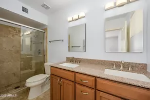 5917 E Claire Dr, Scottsdale, AZ 85254 - Photo 16