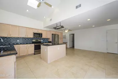 5917 E Claire Drive, Scottsdale, AZ 85254 - Photo 10