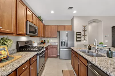 950 W Sisso Tree Avenue, San Tan Valley, AZ 85140 - Photo 14