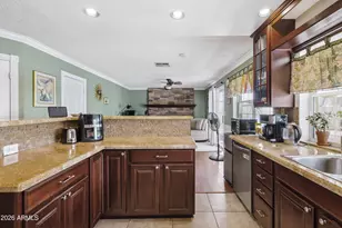11843 N 60th Ave, Glendale, AZ 85304 - Photo 14