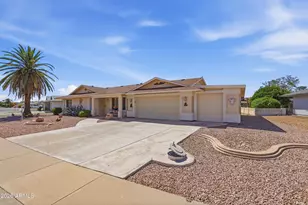 9807 W Mockingbird Dr, Sun City, AZ 85373 - Photo 2