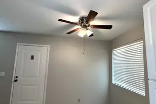 4717 E Belleview St, Phoenix, AZ 85008 - Photo 10