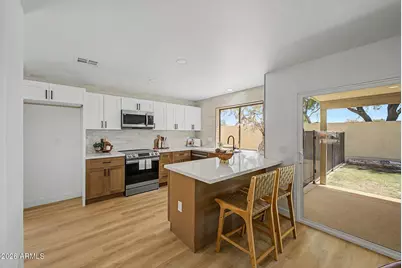 302 N 166th Lane, Goodyear, AZ 85338 - Photo 2