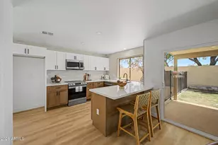 302 N 166th Ln, Goodyear, AZ 85338 - Photo 2