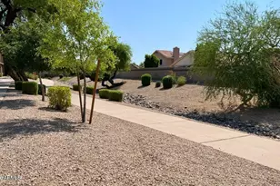 22014 N 73rd Ln, Glendale, AZ 85310 - Photo 16