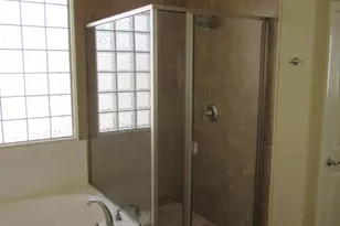 8860 W Frier Dr, Glendale, AZ 85305 - Photo 12