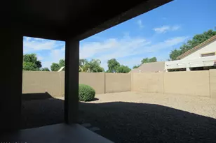 8860 W Frier Dr, Glendale, AZ 85305 - Photo 14
