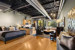 4020 N Scottsdale Rd, Scottsdale, AZ 85251 - Photo 2