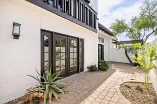 4446 E Camelback Rd, Phoenix, AZ 85018 - Photo 22