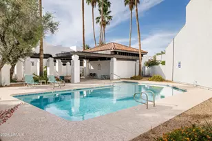 4446 E Camelback Rd, Phoenix, AZ 85018 - Photo 24
