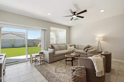 1827 W Stanton Avenue, Apache Junction, AZ 85120 - Photo 6