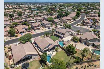 1097 W Page Avenue, Gilbert, AZ 85233 - Photo 8