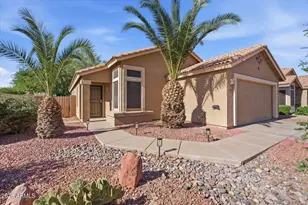 4313 E Raven Rd, Phoenix, AZ 85044 - Photo 1