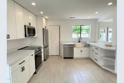 19907 N Denaro Drive, Glendale, AZ 85308 - Photo 4