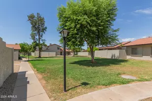14852 N 24th Dr, Phoenix, AZ 85023 - Photo 20