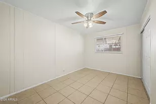 5724 W Fairmount Ave, Phoenix, AZ 85031 - Photo 18
