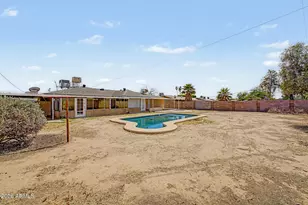 5724 W Fairmount Ave, Phoenix, AZ 85031 - Photo 32