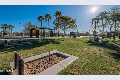 135 W Yellow Wood Avenue, San Tan Valley, AZ 85140 - Photo 38