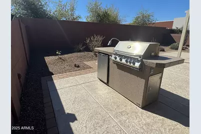 135 W Yellow Wood Avenue, San Tan Valley, AZ 85140 - Photo 6