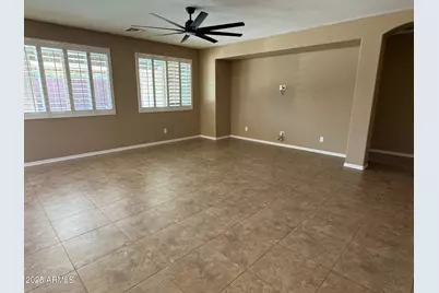 135 W Yellow Wood Avenue, San Tan Valley, AZ 85140 - Photo 8