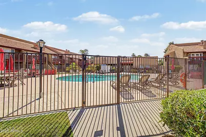 14203 N 19th Avenue #1017, Phoenix, AZ 85023 - Photo 18