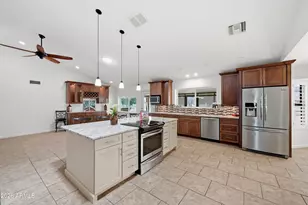 14411 W Ravenswood Dr, Sun City West, AZ 85375 - Photo 10