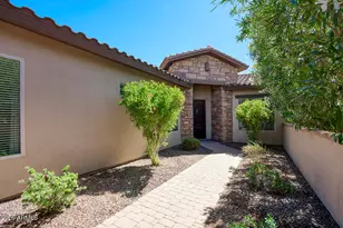 9909 S 6th Pl, Phoenix, AZ 85042 - Photo 4