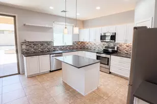 6823 W Morning Vista Dr, Peoria, AZ 85383 - Photo 2