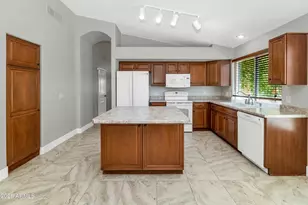9849 W Yukon Dr, Peoria, AZ 85382 - Photo 10