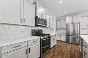 13541 N 145th Dr, Surprise, AZ 85379 - Photo 16