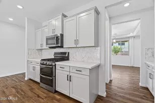 13541 N 145th Dr, Surprise, AZ 85379 - Photo 18