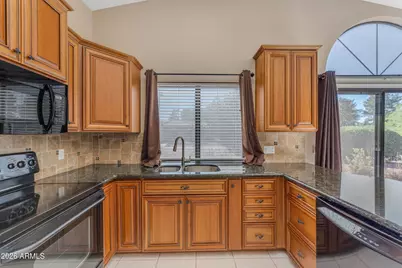 9289 W Escuda Drive, Peoria, AZ 85382 - Photo 10