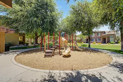 15240 N 142nd Avenue #2039, Surprise, AZ 85379 - Photo 32