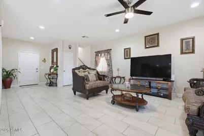 7325 W Wolf Street, Phoenix, AZ 85033 - Photo 4