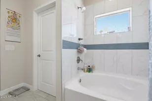 7325 W Wolf St, Phoenix, AZ 85033 - Photo 20