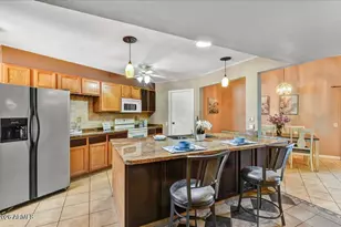 17264 N 105th Ave, Sun City, AZ 85373 - Photo 2