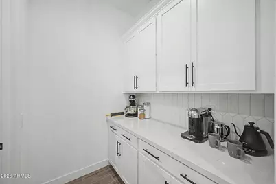 8432 W Solano Drive, Glendale, AZ 85305 - Photo 10
