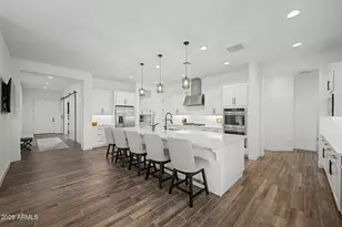 8432 W Solano Dr, Glendale, AZ 85305 - Photo 2