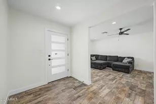 2174 E Palmcroft Dr, Tempe, AZ 85282 - Photo 24