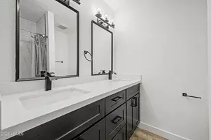 2174 E Palmcroft Dr, Tempe, AZ 85282 - Photo 16