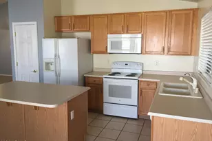 12710 W Earll Dr, Avondale, AZ 85392 - Photo 2