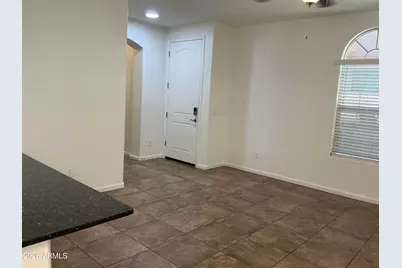 1531 S Sinova Avenue, Gilbert, AZ 85296 - Photo 2